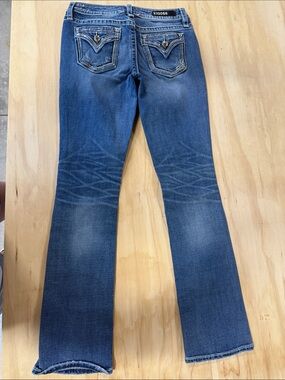 Vigoss Women's Medium Blue Bootcut Jeans with Embroidered Back Pockets